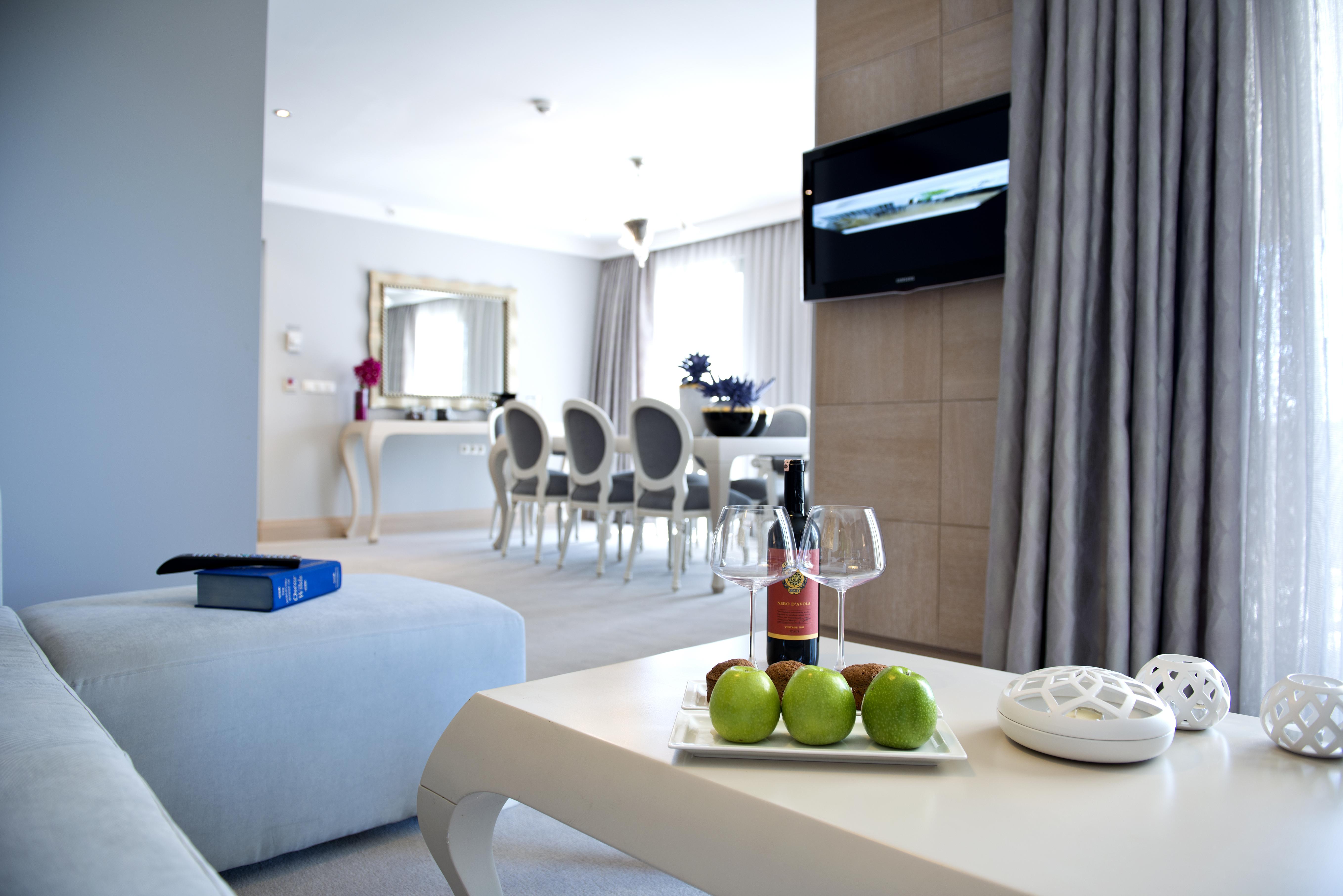 Ramada Resort By Wyndham Bodrum Бітез Екстер'єр фото