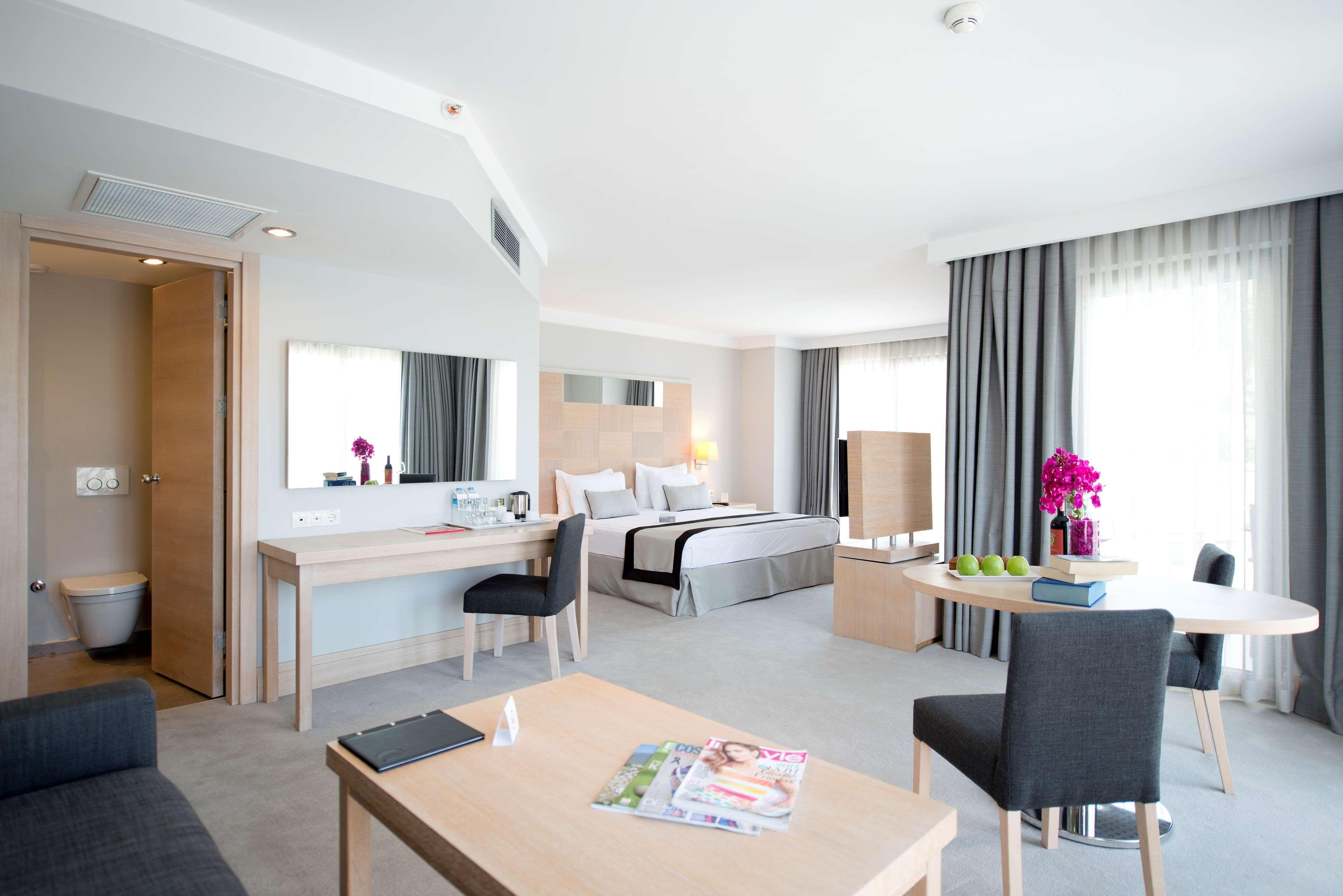 Ramada Resort By Wyndham Bodrum Бітез Екстер'єр фото